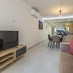 Stay Steps Away From The Sea In Sliema - Sleeps 6