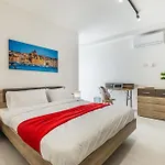 Stay Steps Away From The Sea In Sliema - Sleeps 6
