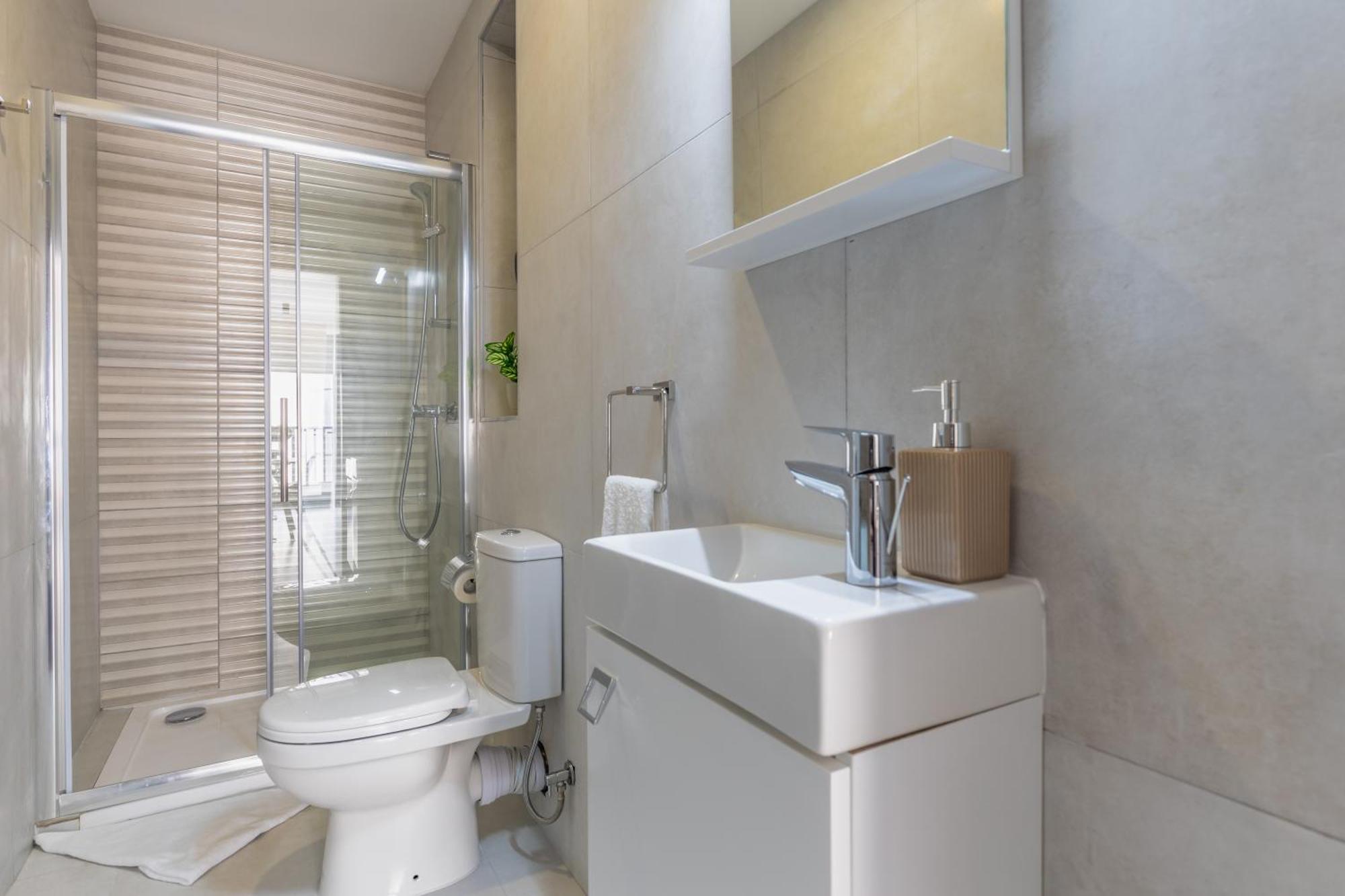 Apartment Steps Away From The Sea In - Sleeps 6